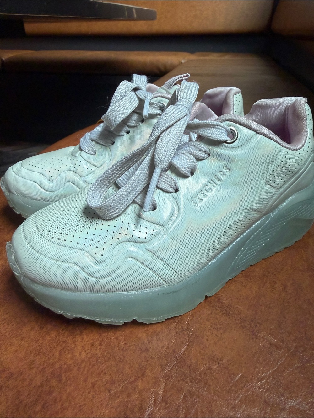 Skechers Uno Ice - Prism Luxe - Iridescent Pearl and lavender Lace-UPs size 11